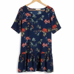 Live to be Spoiled NWOT Hunter Green Floral Short Sleeve Drop t Dress